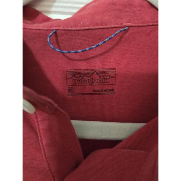 Patagonia Polo Shirt Red Rust Colored Short Sleeve Shark Logo Golf Mens M Medium - Picture 4 of 4